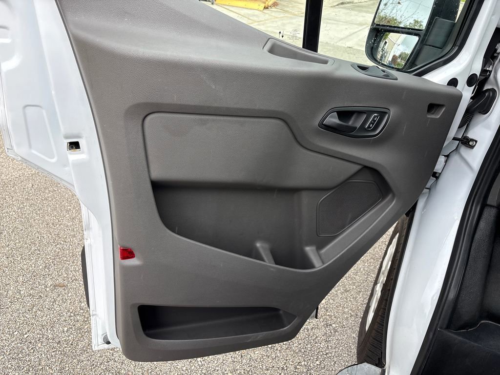 Certified 2024 Ford Transit 250 Low Roof w/ Exterior Upgrade Package image 29