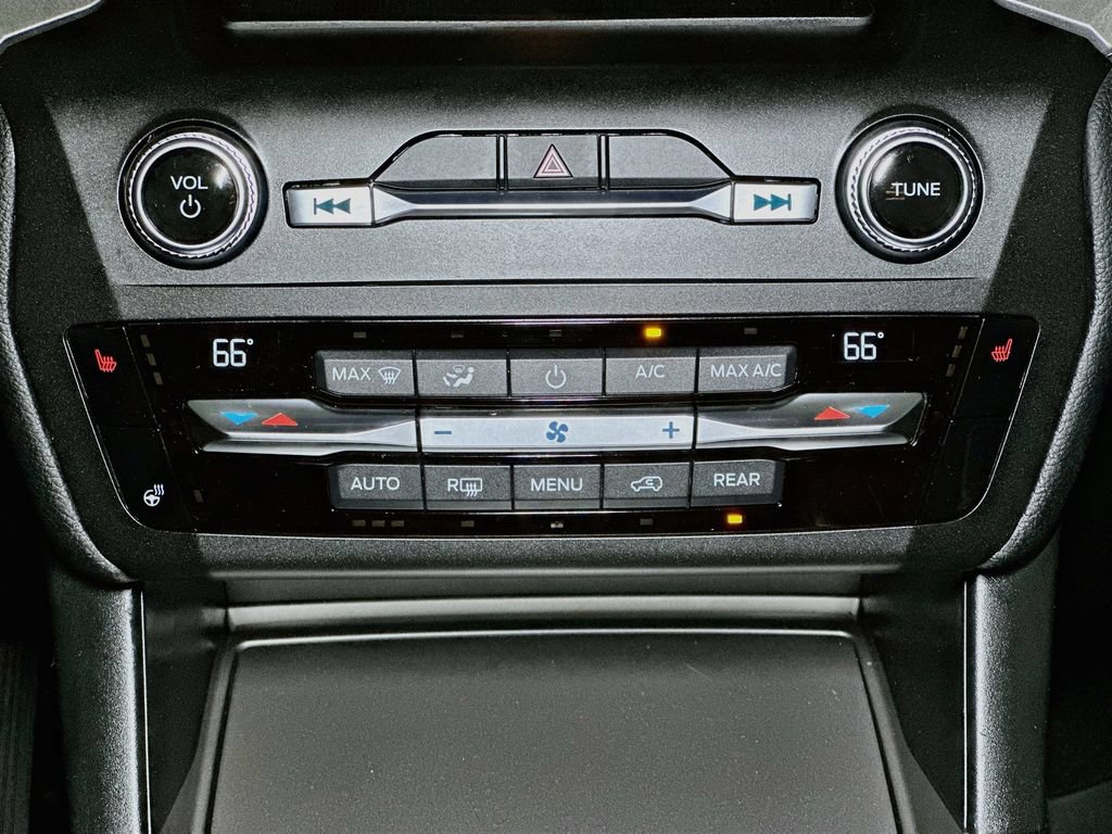 Certified 2020 Ford Explorer XLT w/ Equipment Group 202A AWD/4WD image 13