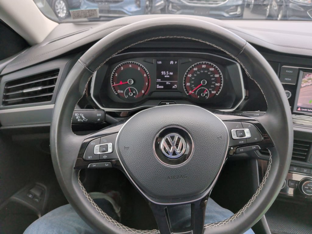 Used 2021 Volkswagen Jetta SE FWD image 23