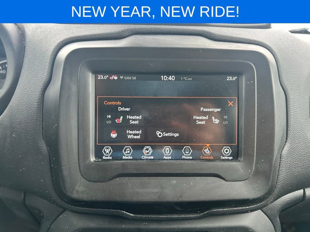 Used 2020 Jeep Renegade Latitude w/ Cold Weather Group image 12