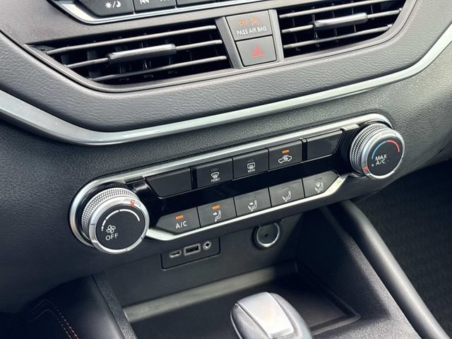 Used 2022 Nissan Altima 2.5 SR FWD image 32