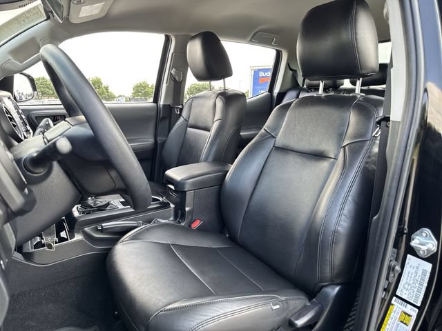 Used 2023 Toyota Tacoma SR AWD/4WD image 11