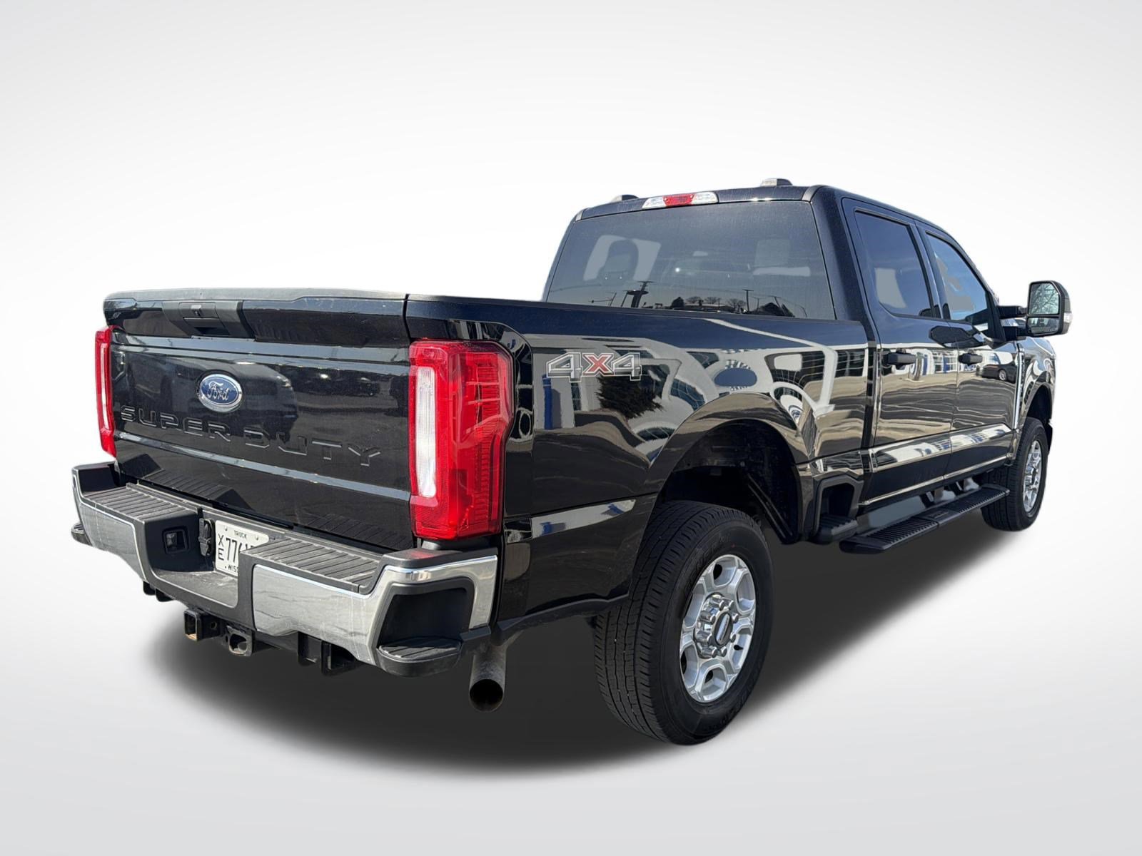 Certified 2025 Ford F250 XLT AWD/4WD image 6