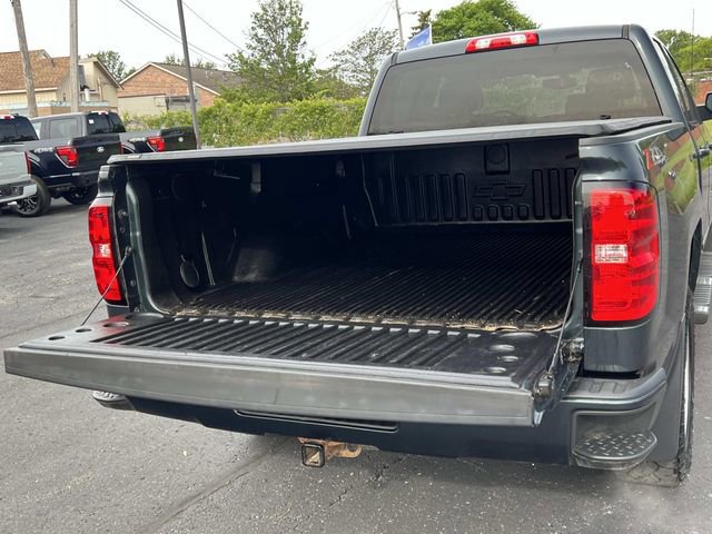 Used 2018 Chevrolet Silverado 1500 LT w/ All Star Edition AWD/4WD image 11
