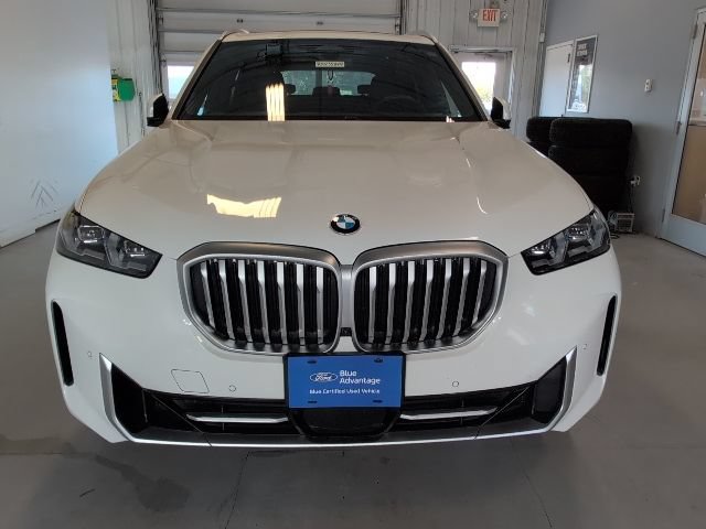 Used 2024 BMW X5 xDrive40i w/ Premium Package AWD/4WD image 8