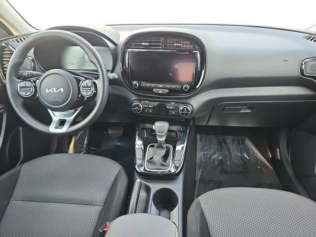 Used 2024 Kia Soul S FWD image 9