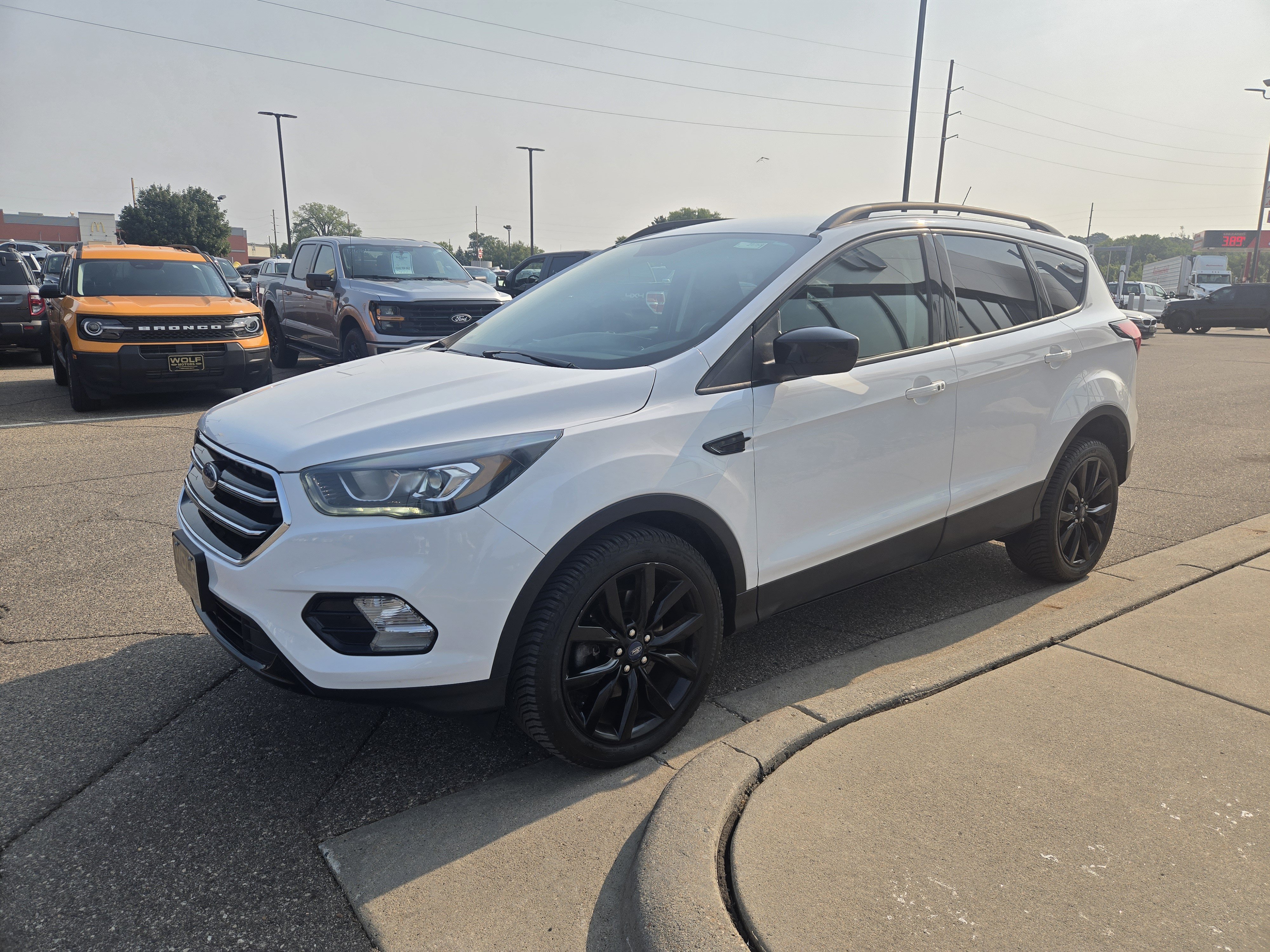 Certified 2019 Ford Escape SE AWD/4WD image 3