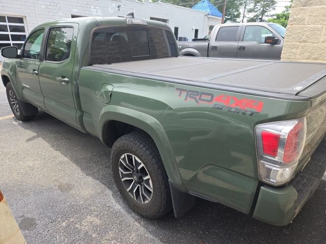 Used 2022 Toyota Tacoma TRD Sport w/ Technology Package AWD/4WD image 3