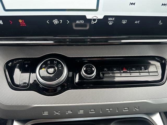 Certified 2025 Ford Expedition Max Active image 25