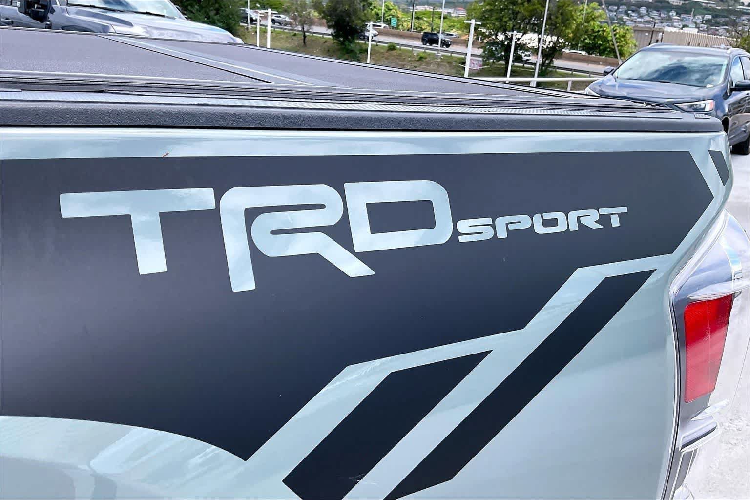 Used 2023 Toyota Tacoma TRD Sport AWD/4WD image 7