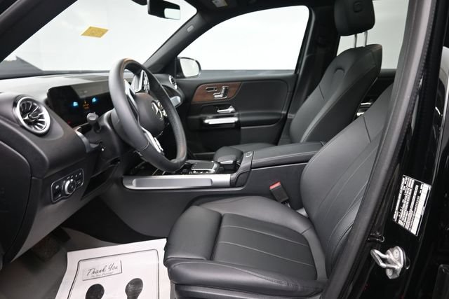 Used 2022 Mercedes-Benz GLB 250 4MATIC image 9
