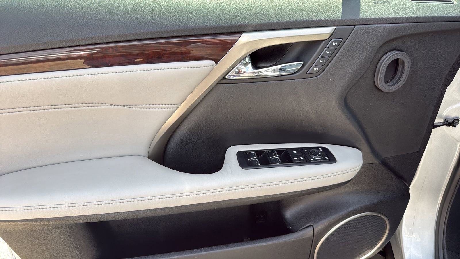Used 2017 Lexus RX 350 AWD image 10