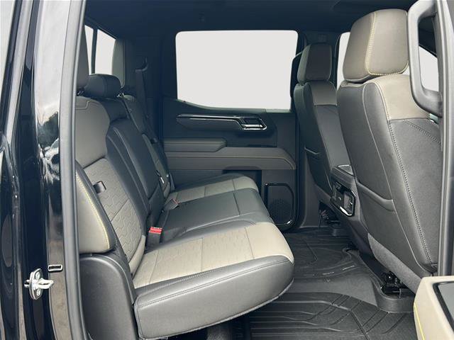 Used 2024 Chevrolet Silverado 1500 ZR2 w/ Technology Package AWD/4WD image 18