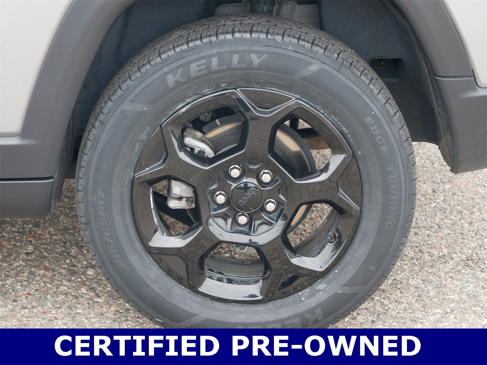 Used 2024 Jeep Compass Trailhawk image 9