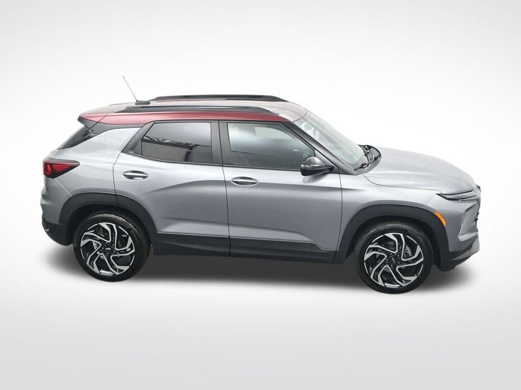 Used 2025 Chevrolet TrailBlazer RS w/ Convenience Package FWD image 27