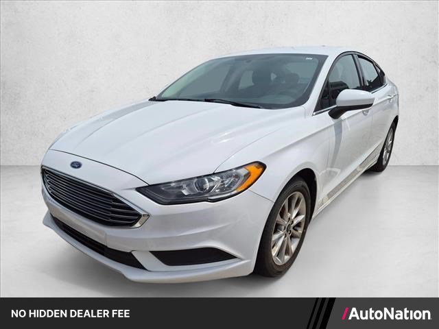 Certified 2017 Ford Fusion SE FWD image 1