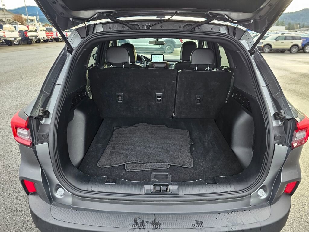 Certified 2025 Ford Escape ST-Line image 9