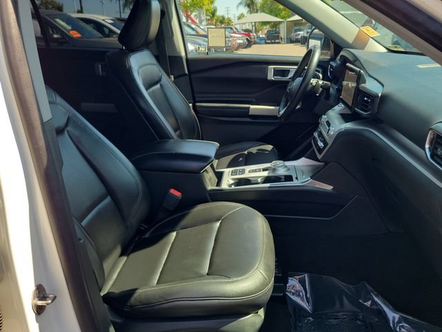 Certified 2020 Ford Explorer XLT w/ Equipment Group 202A RWD image 18