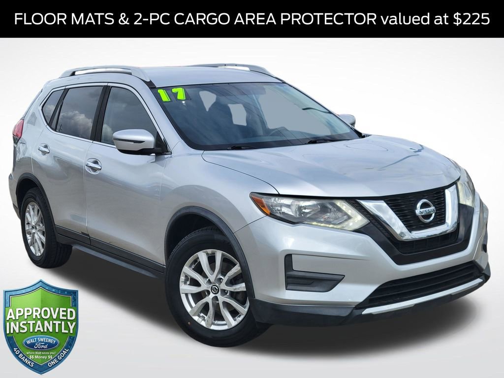 Used 2017 Nissan Rogue SV FWD image 1