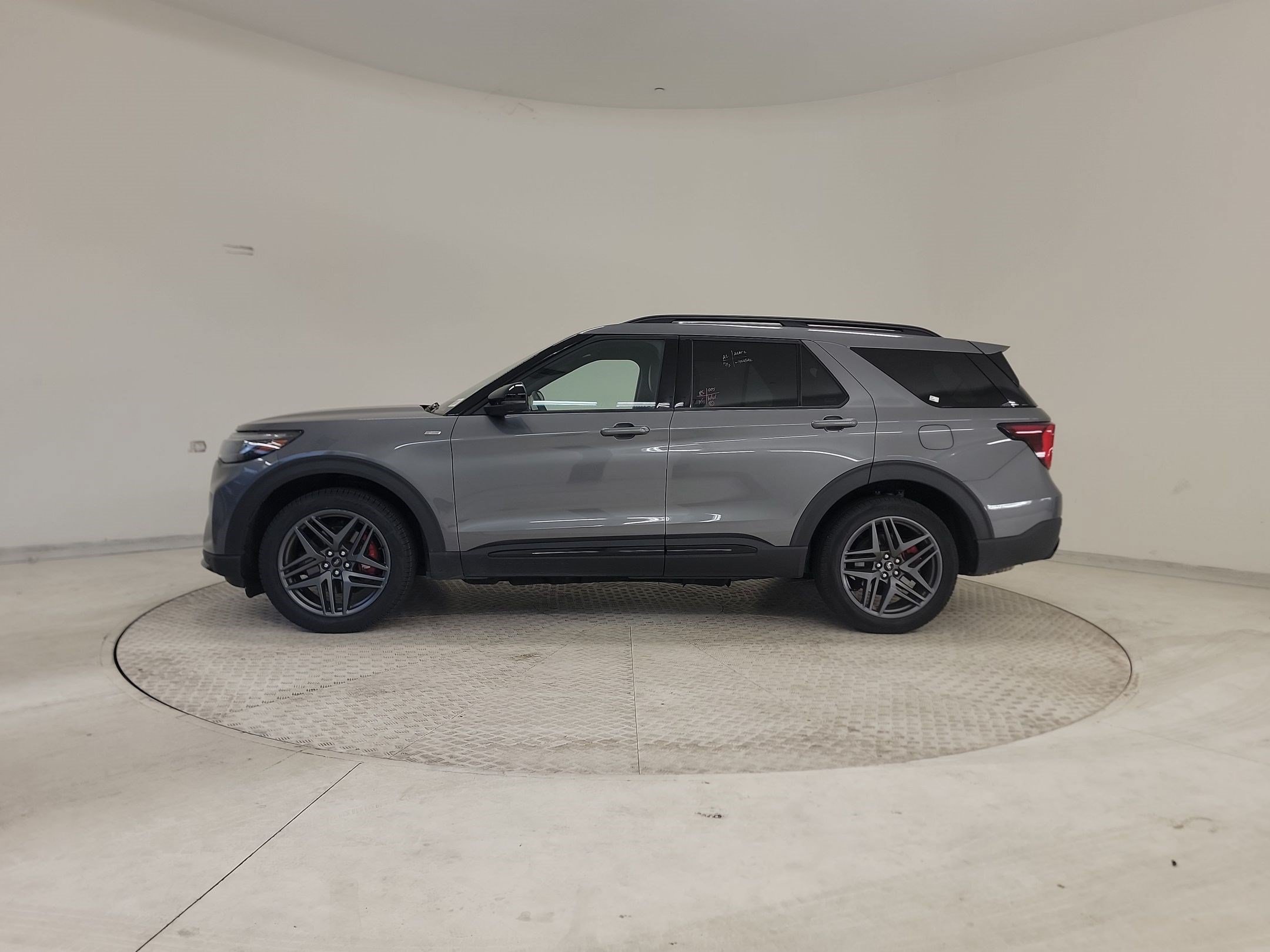 Certified 2025 Ford Explorer ST-Line w/ ST-Line Street Pack AWD/4WD image 2
