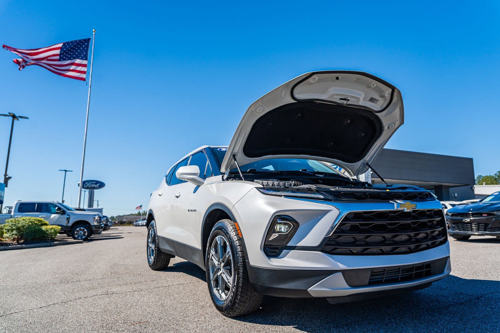 Used 2023 Chevrolet Blazer LT image 9