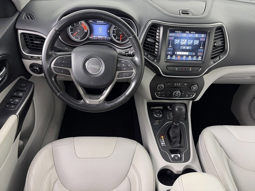 Used 2021 Jeep Cherokee Latitude Lux w/ Comfort/Convenience Group image 14