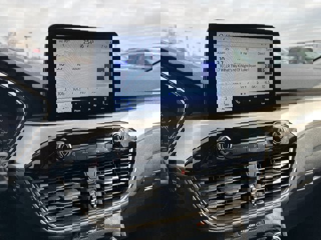 Certified 2022 Ford Escape SE w/ SE Sport Appearance Package image 18