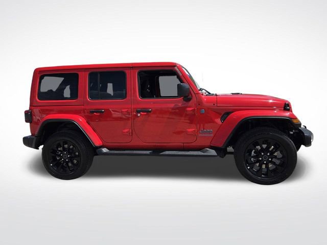 Used 2025 Jeep Wrangler Unlimited Sahara AWD/4WD image 10