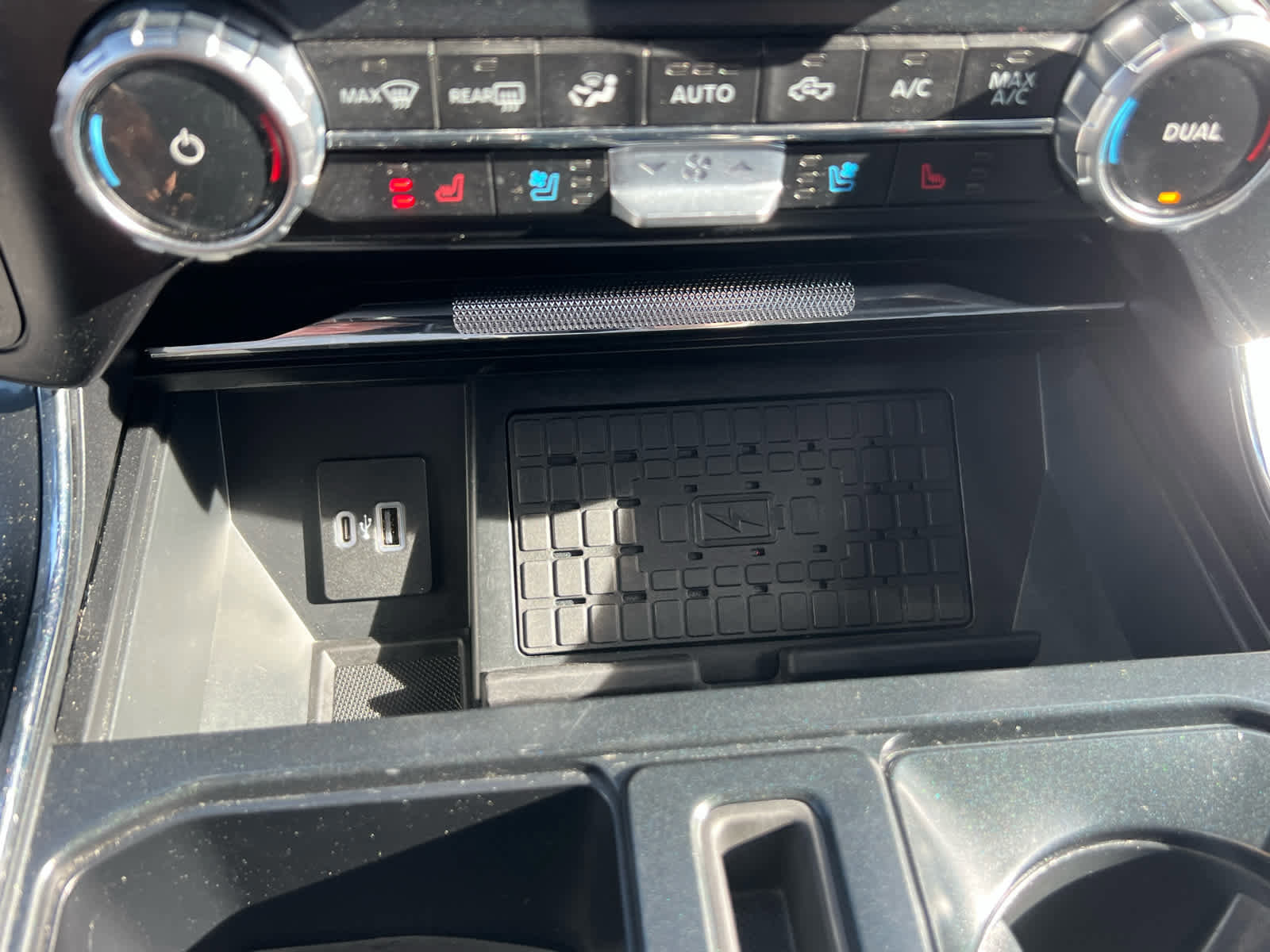 Certified 2023 Ford F150 Lariat w/ Equipment Group 502A High image 40