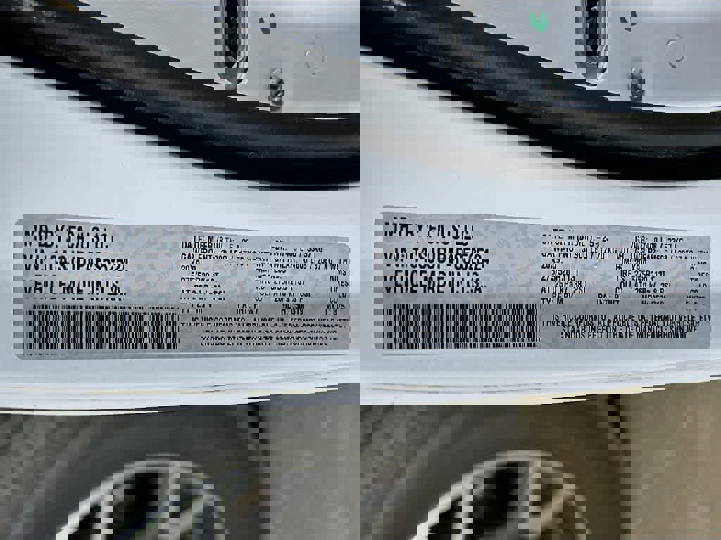 Used 2023 Jeep Wagoneer Series III w/ Preferred Equipment Group image 26