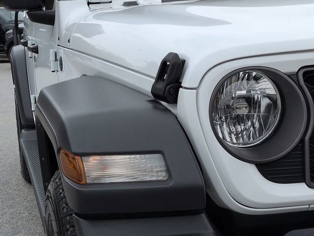 Used 2024 Jeep Wrangler Sport S image 10
