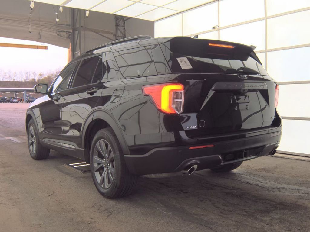 Certified 2023 Ford Explorer XLT w/ Equipment Group 202A AWD/4WD image 3
