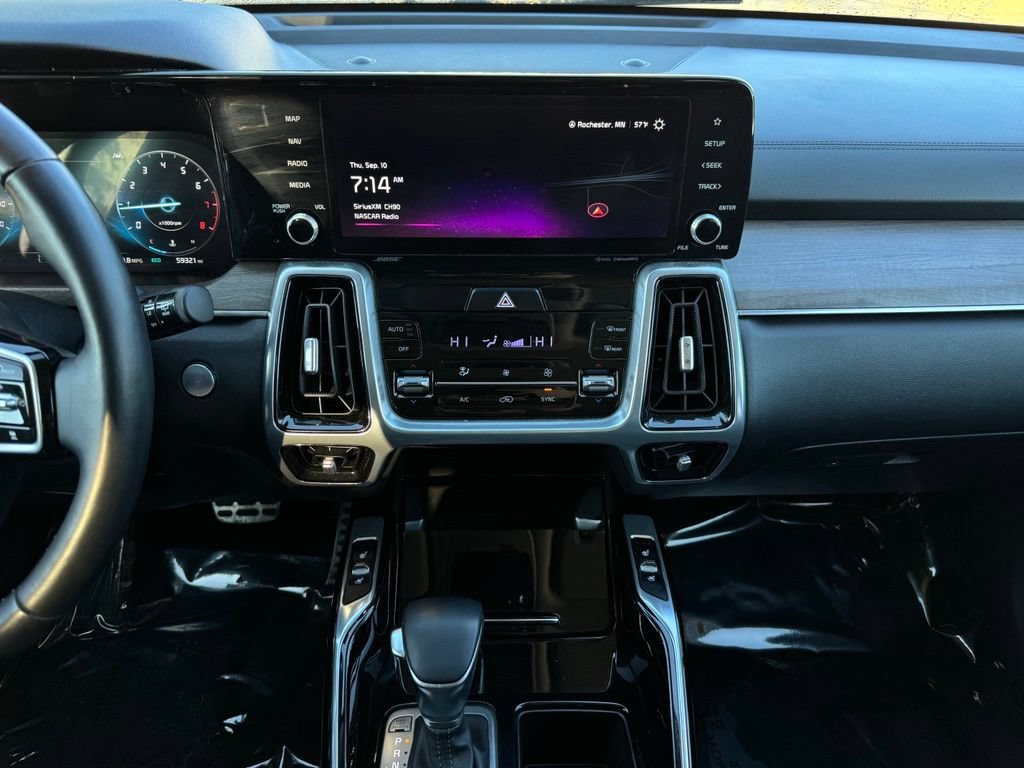 Used 2023 Kia Sorento SX Prestige AWD/4WD image 2