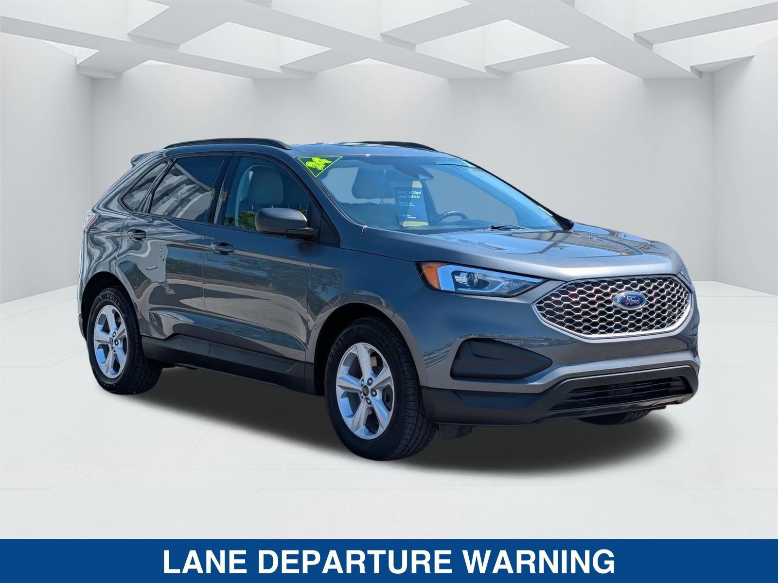 Certified 2024 Ford Edge SE image 8