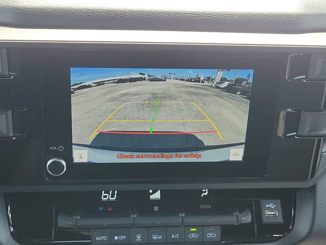 Used 2025 Toyota Tundra SR w/ SR Tow Package AWD/4WD image 31