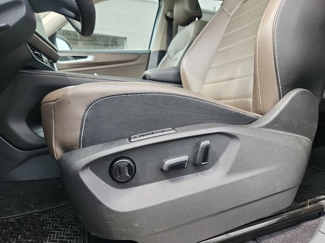 Used 2024 Volkswagen Atlas SEL AWD/4WD image 23
