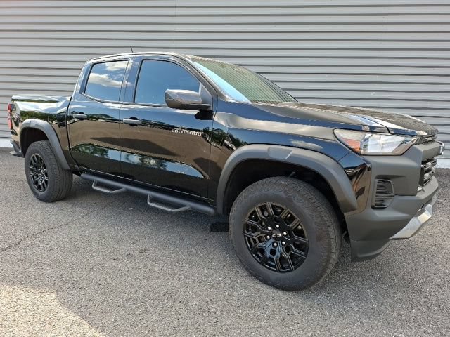 Used 2025 Chevrolet Colorado Trail Boss AWD/4WD video 1