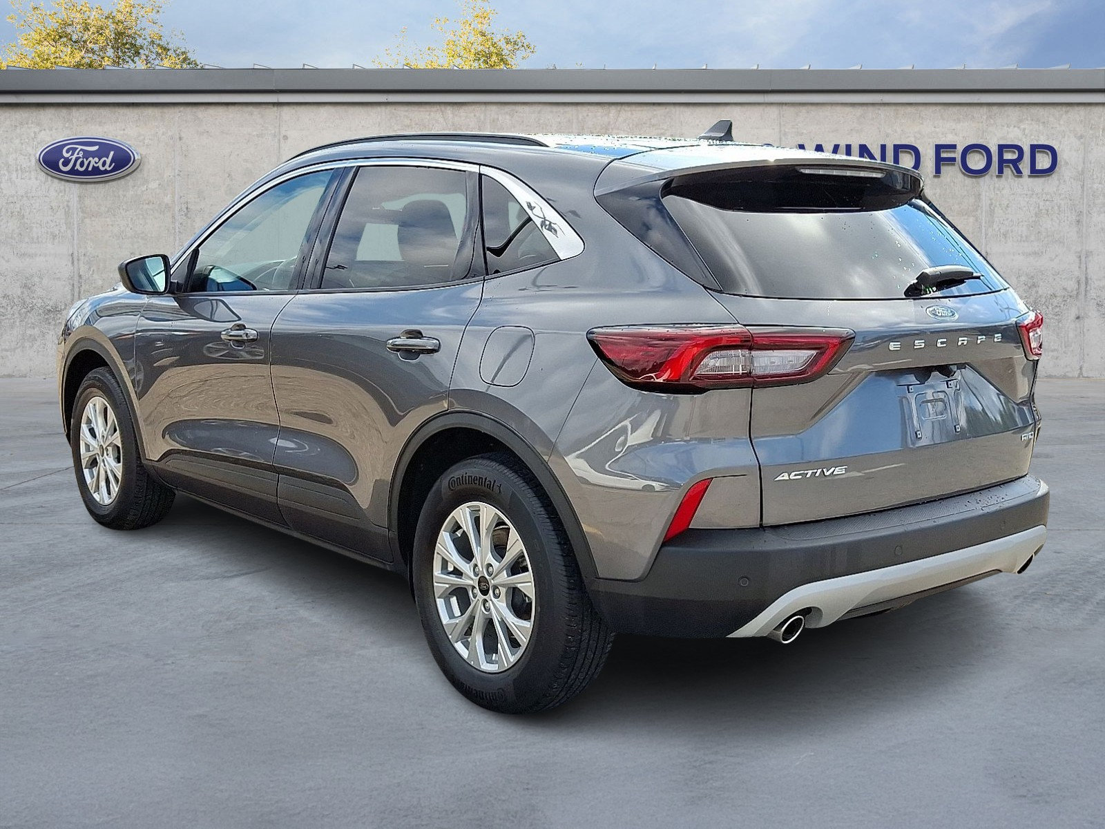 Certified 2023 Ford Escape Active w/ Tech Pack #1 AWD/4WD image 4