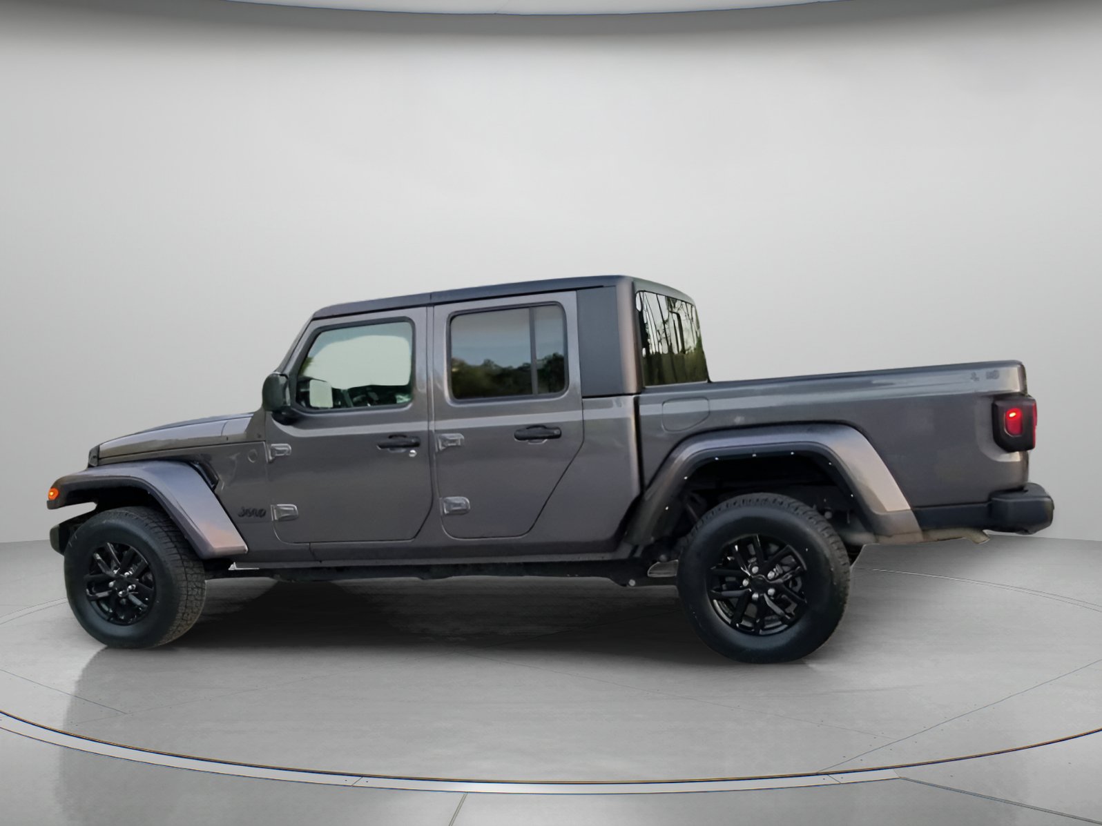 Used 2022 Jeep Gladiator Sport AWD/4WD image 18