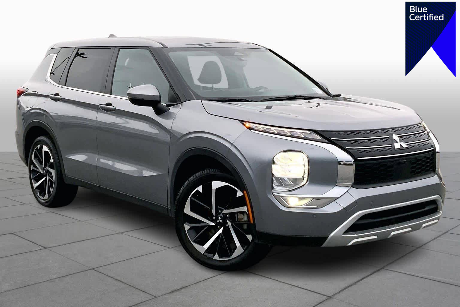 Used 2024 Mitsubishi Outlander SE