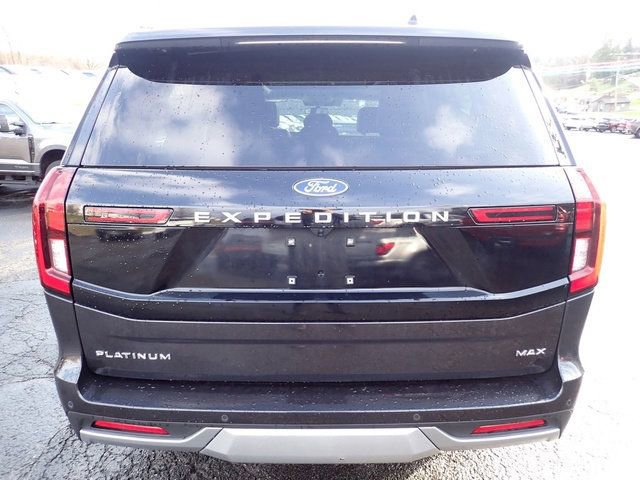 Certified 2025 Ford Expedition Max Platinum image 3