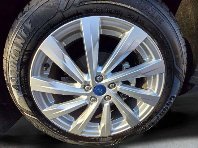 Certified 2021 Ford Escape Titanium w/ Titanium Elite Package image 35