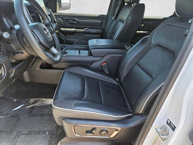 Used 2025 RAM 1500 Limited AWD/4WD image 16