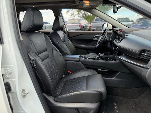 Used 2023 Nissan Rogue Platinum w/ Platinum Premium Package image 29