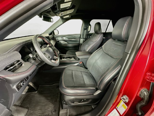 Certified 2025 Ford Explorer ST AWD/4WD image 28