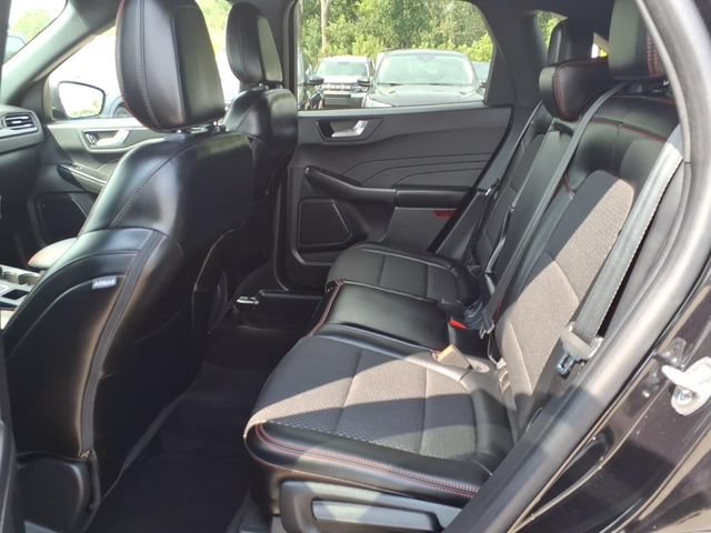 Certified 2024 Ford Escape ST-Line w/ Tech Pack #1 AWD/4WD image 9