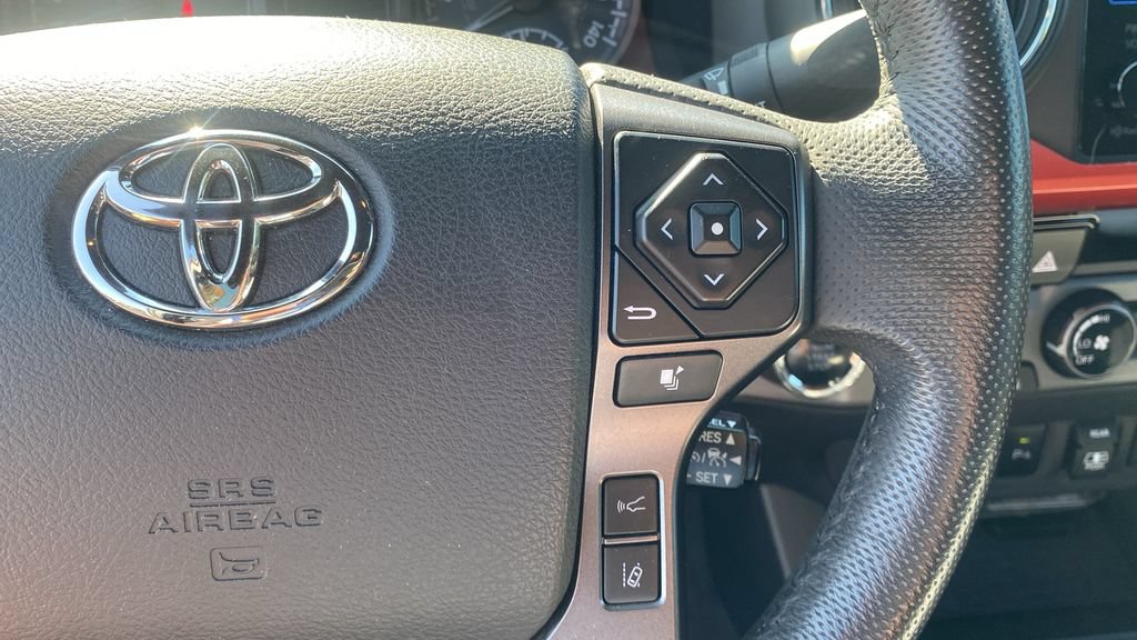 Used 2018 Toyota Tacoma TRD Sport w/ Technology Package RWD image 23