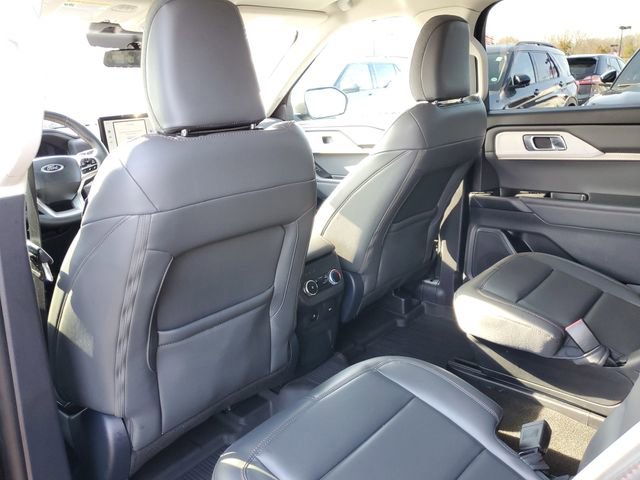 Certified 2025 Ford Explorer Active w/ Active Comfort Package AWD/4WD image 28