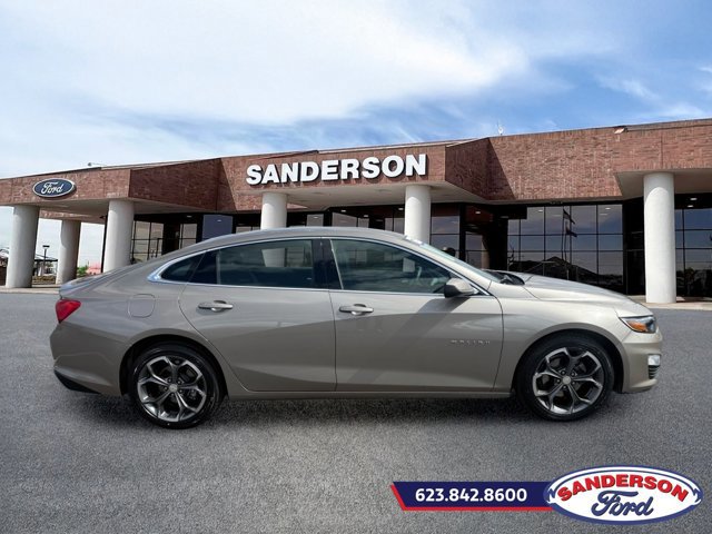 Used 2023 Chevrolet Malibu LT w/ Driver Confidence Package FWD image 2