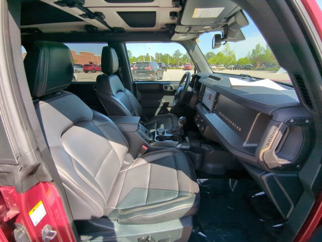 Certified 2025 Ford Bronco Badlands AWD/4WD image 35